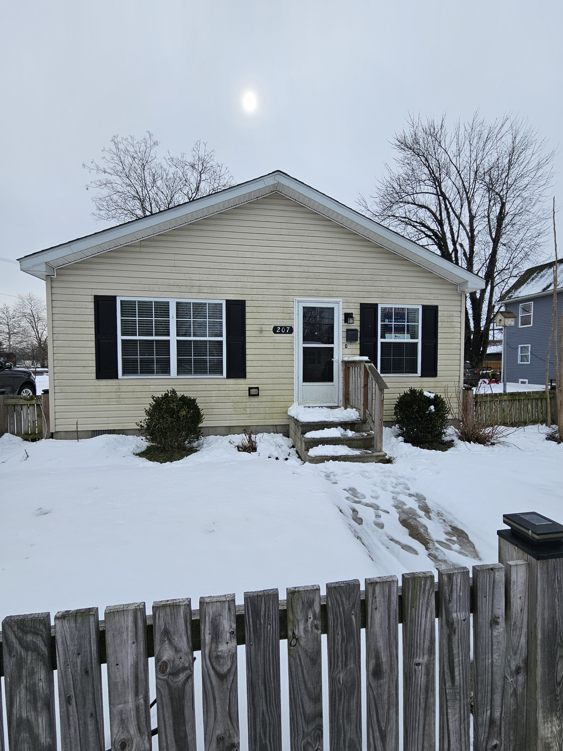 207 Broad Street image