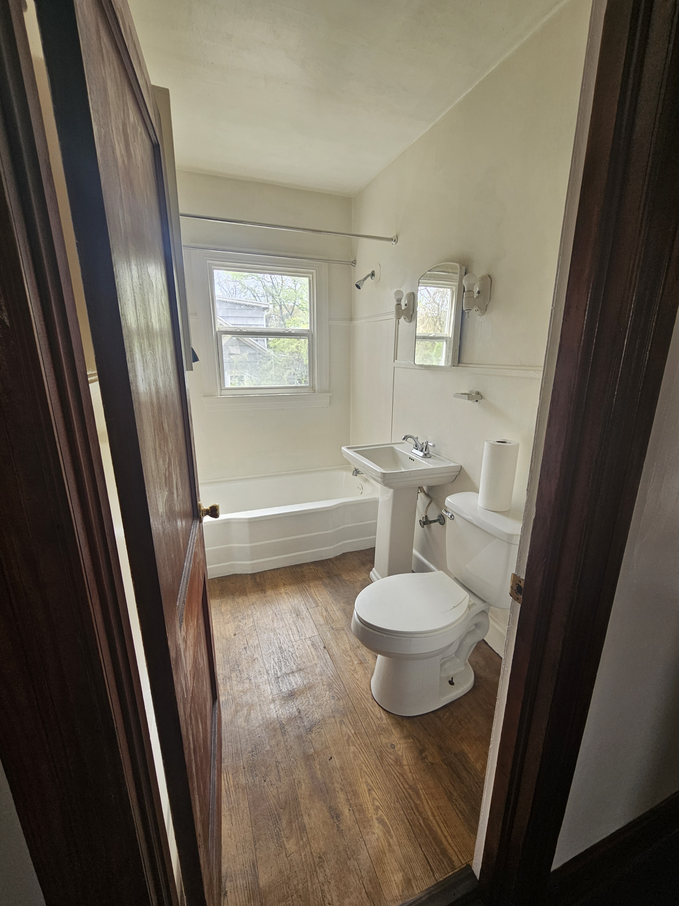 521 Liberty Road image